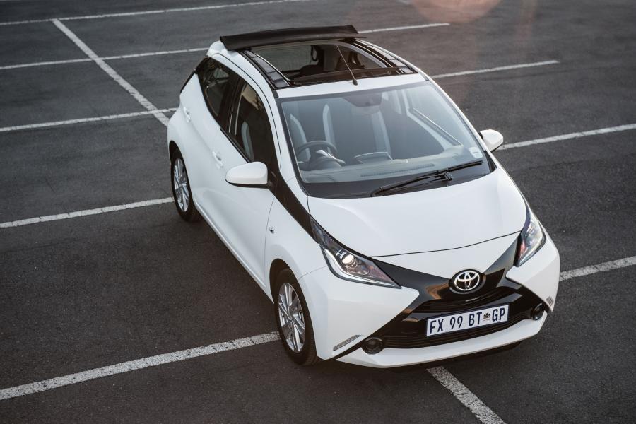  Toyota Aygo x-cite 5-Door 2017 года  (ZA) (фото 11 из 20)